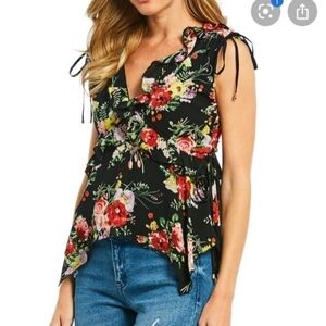 𝅺BUFFALO David Bitton Black  Floral Top